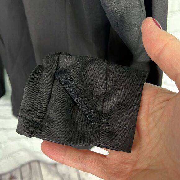 Spyder Quarter 1/2 Zip Mock Neck Pullover w/thumbholes EUC - Picture 2 of 9